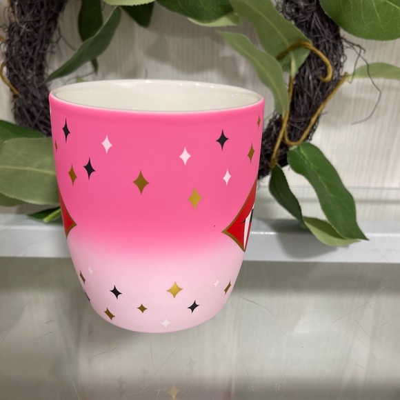 Halloween Red Lips with Vampire Fangs Pink Smooth Matte Soft Touch Mug NWT - Picture 3 of 4